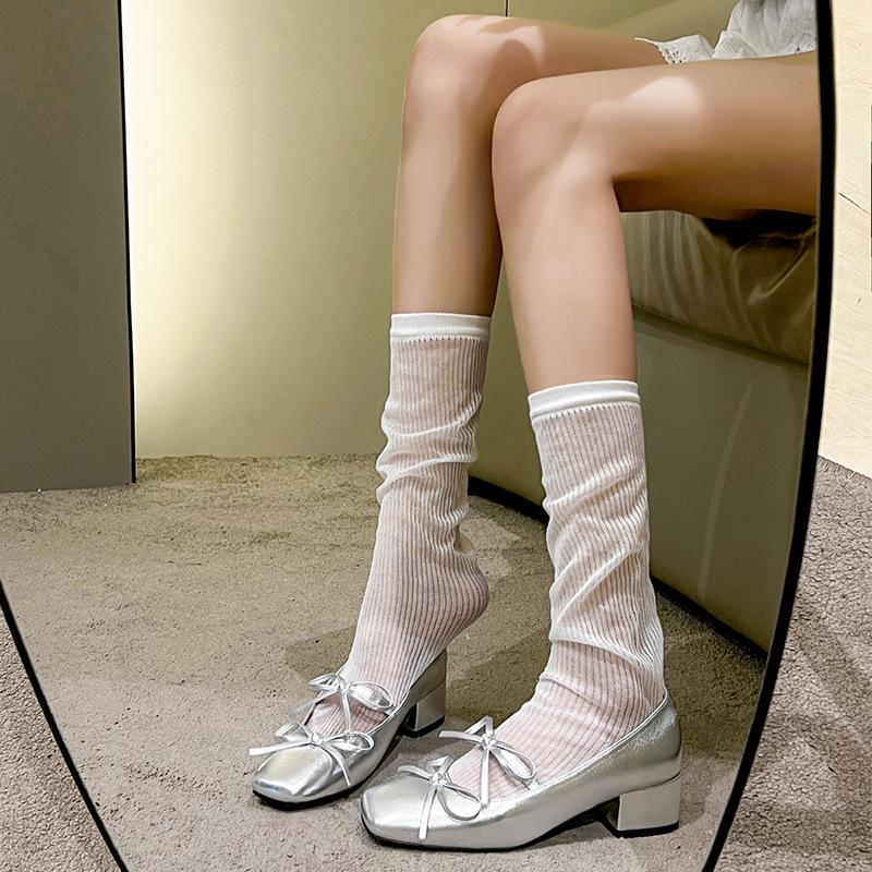 Single shoes women's 2025 spring new with skirt silver square head bow versatile thick heel French temperament Mary Jane