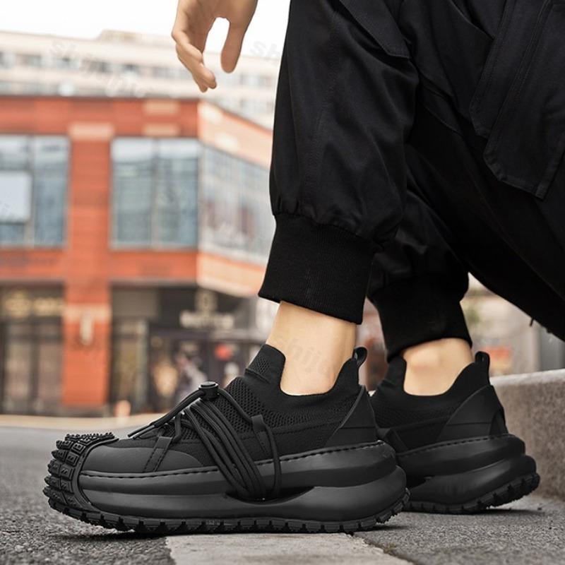 Mode Herrenschuhe 2025 Neu Frühling Atmungsaktives Mesh Fly Weave Dicke Sohle Höhenerhöhend Mode Rutschfest Lässig Sportliche Klobige Sneaker