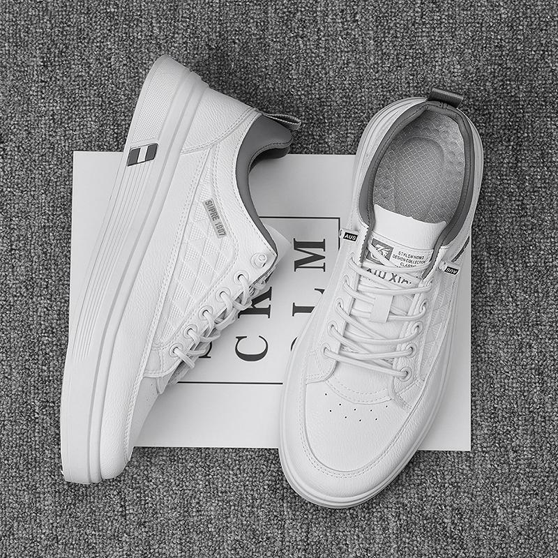 Fashion 2025 Fashion Men Casual Platform Sneakes LaceUp Whtie Student Sneakes Mens Vulcanized Shoes Tennis Sneakers