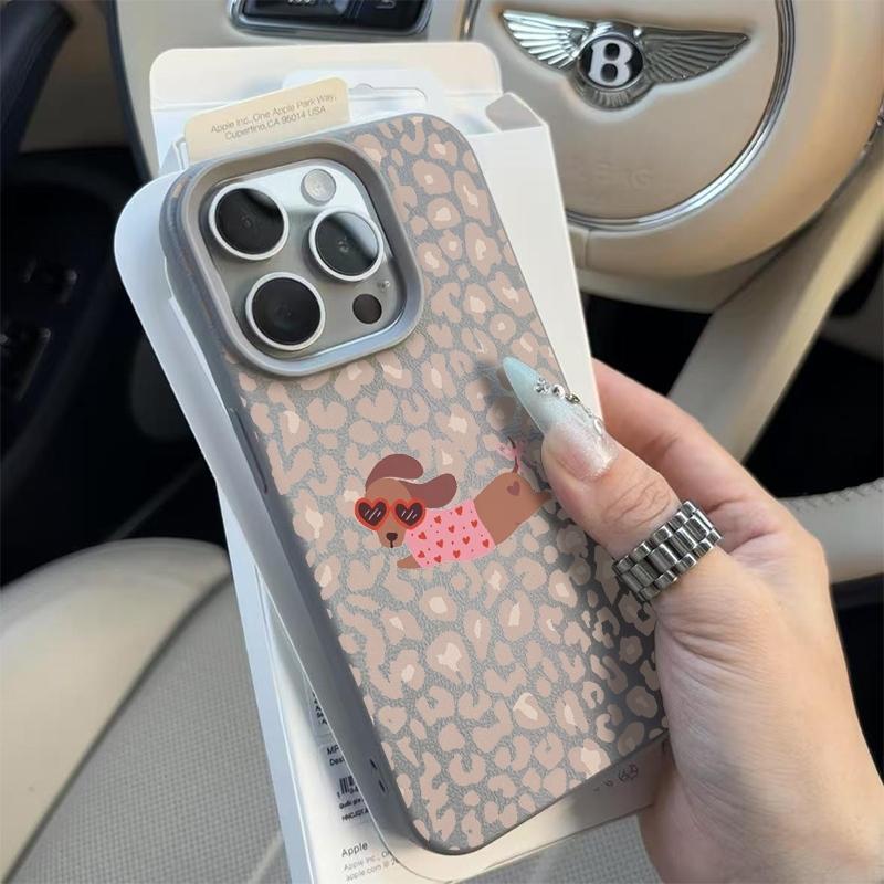 Phone Case For Samsung Galaxy A17 A37 A57 A56 A55 A54 S26 Ultra S25 Plus S24 FE S23 S22 S21 Dachshund with a Heart Pattern Cover