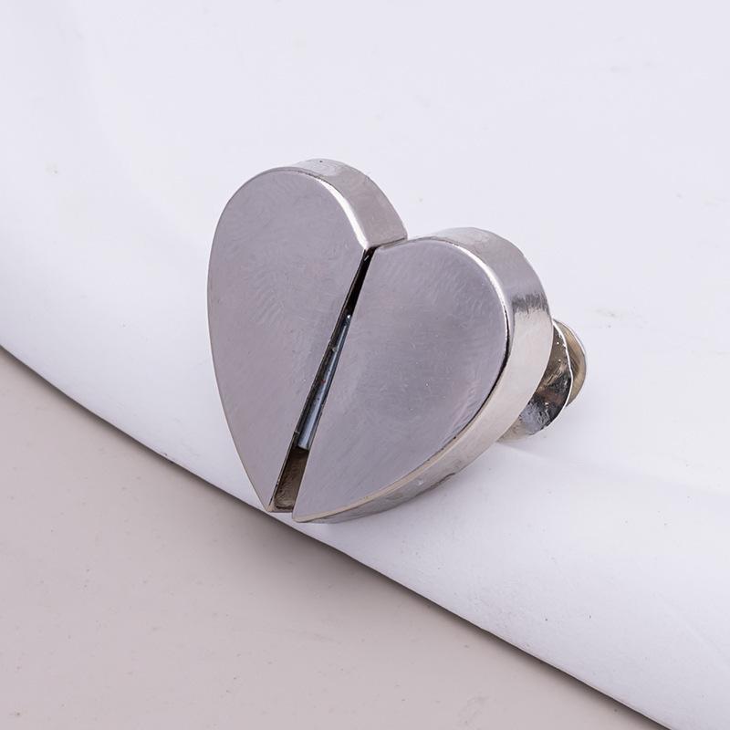 Heart-shaped Magnetic Curtain Buckle - Detachable, Nail-free, Light-blocking Metal Fixing Button