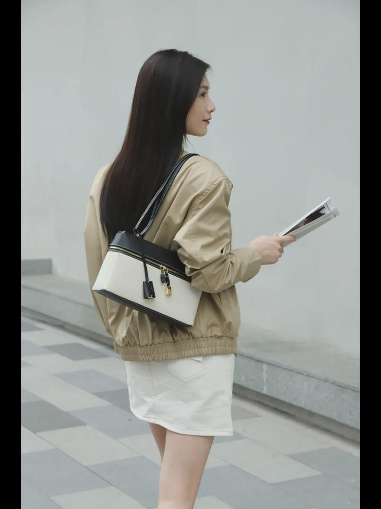 LP27 Women's Large Capacity Genuine Leather & Canvas Handbag - Versatile Messenger & Lunch Bag