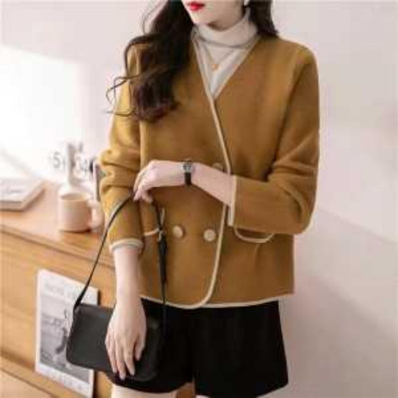 

2025 Новое осенне-зимнее шерстяное пальто короткое модное высококлассное свободное на пуговицах однотонное с длинными рукавами S коричневый