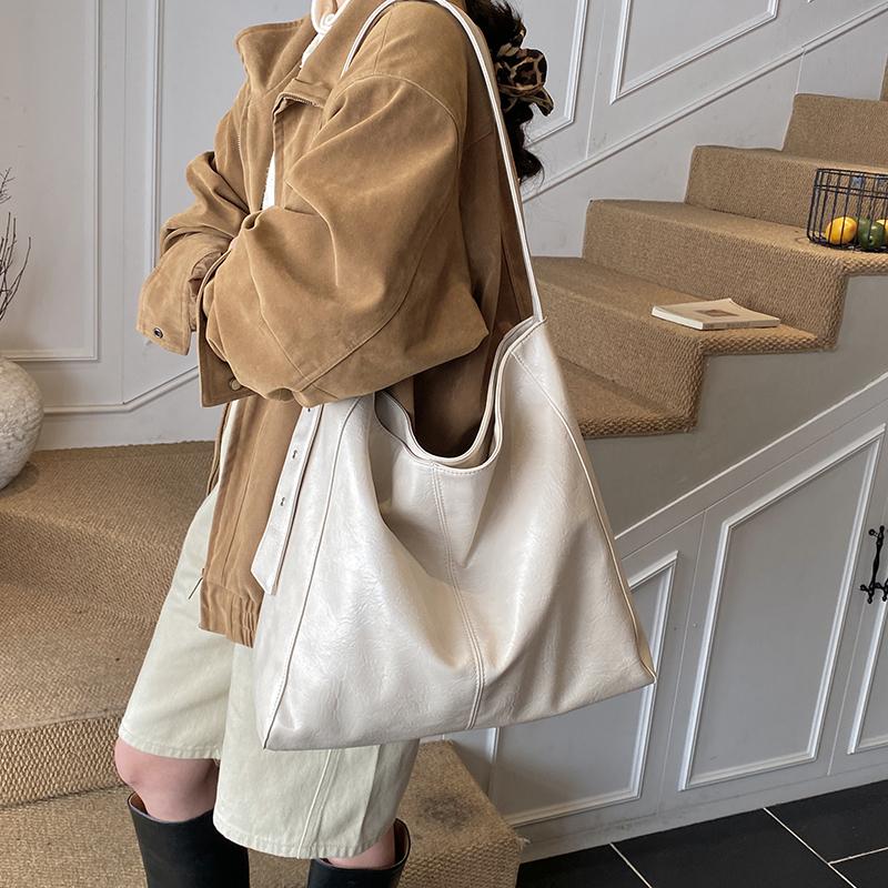 Vintage Commuter Bag Women's Large Capacity Underarm Bag Single Shoulder Messenger Bag