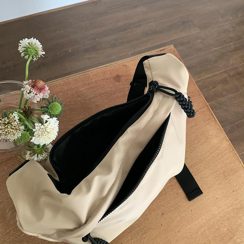 High-capacity Ladies Nylon Crossbody Bags Versatile Female Handbags Fashion Commuter Underarm Shoulder Bags Leisure Tote Bags