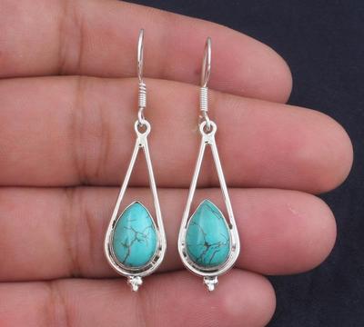 Boucles d'oreilles pendantes en argent sterling 925 avec pierre gemme turquoise synthétique Bijoux faits à la main Boucles d'oreilles de créateur
