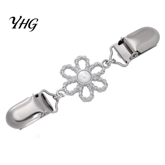 Hollow Flower Clips Cardigan Sweater Clip, Vintage Women Clothing Clip with Waist Tightener Faux Pearl, Cincher for Dress Shawl Pants