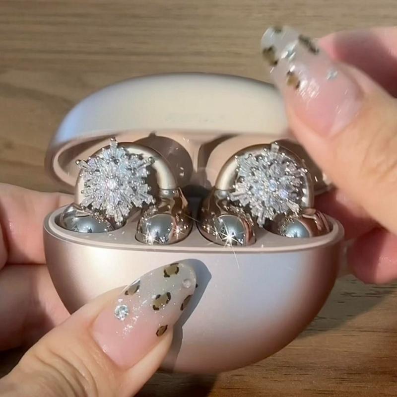 Elegant Snowflake Rhinestones Earphone Clip Sparkling Alloy Design Ear Clip For Headphones Personalize DIY Accessories
