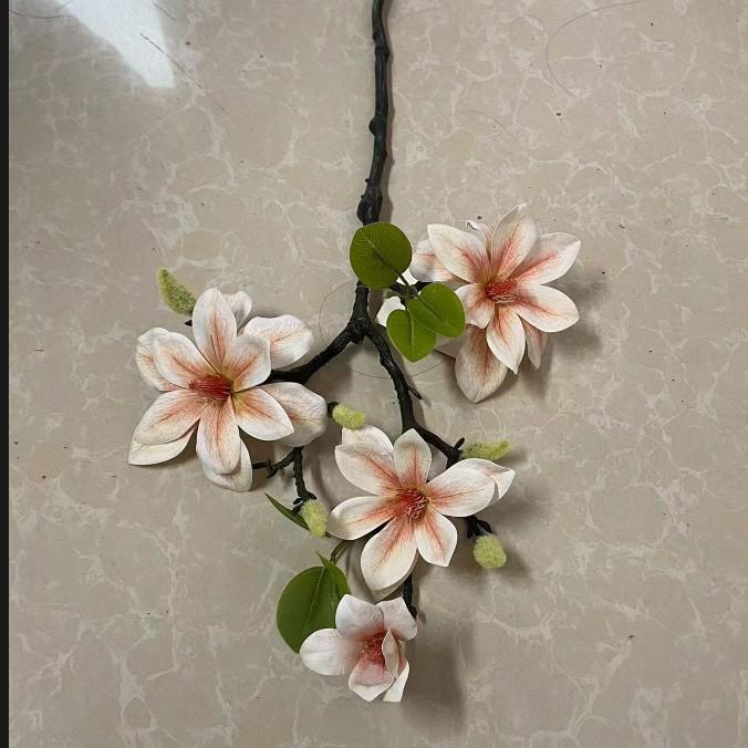 New Chinese Style Hand-Feel Magnolia Artificial Flower Stem for High-End Living or Dining Room Display