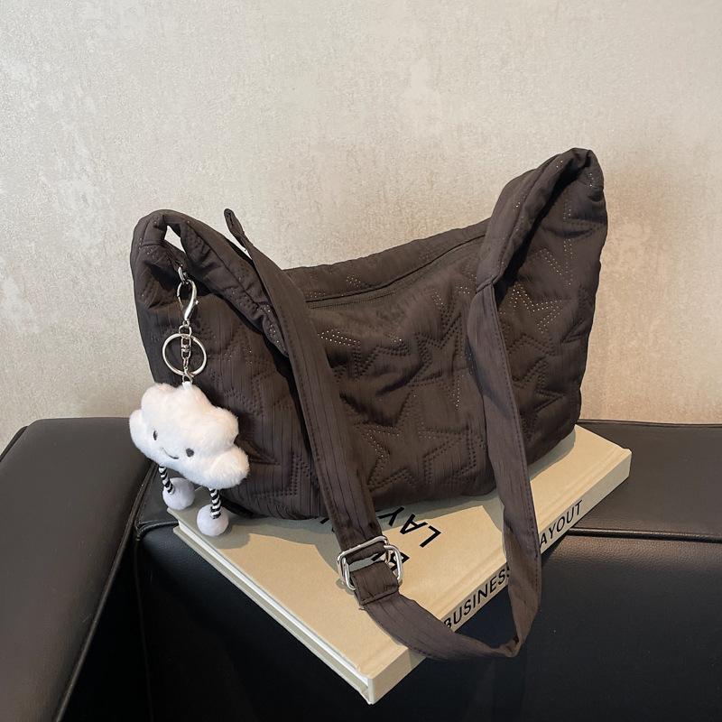 Large-capacity Fashionable Casual Dumpling Bag Autumn and Winter New Bag 2025 Niche Design Women's One-shoulder Crossbody Bag