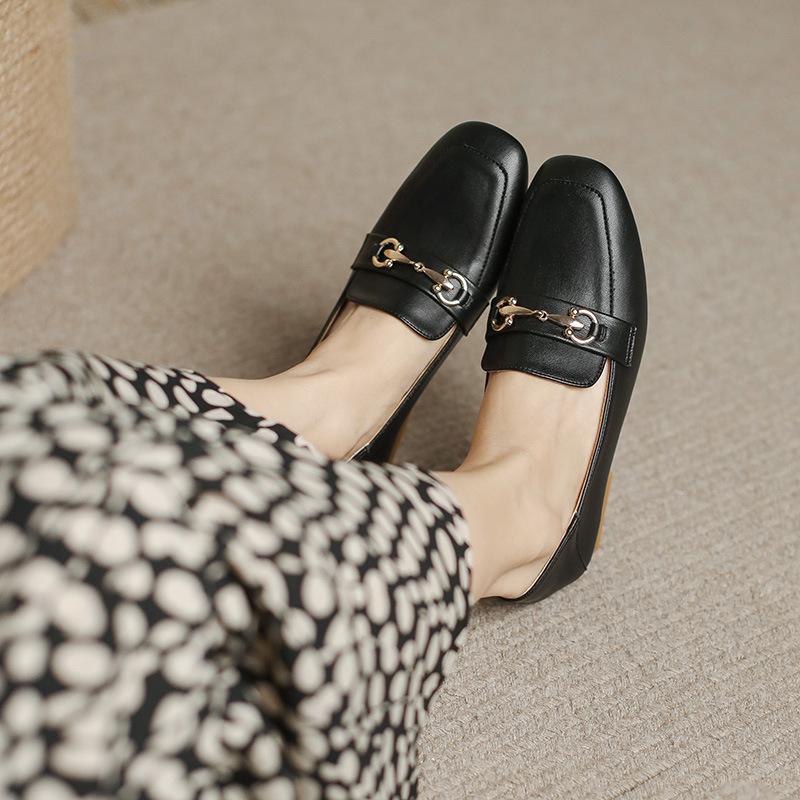 Lederballerina für Damenschuhe aus Huizhou, Traubenmutter, gleiche Mary Jane Schuhe, hoher Absatz, Frühling neu, dicker Absatz, einzelne Schuhe