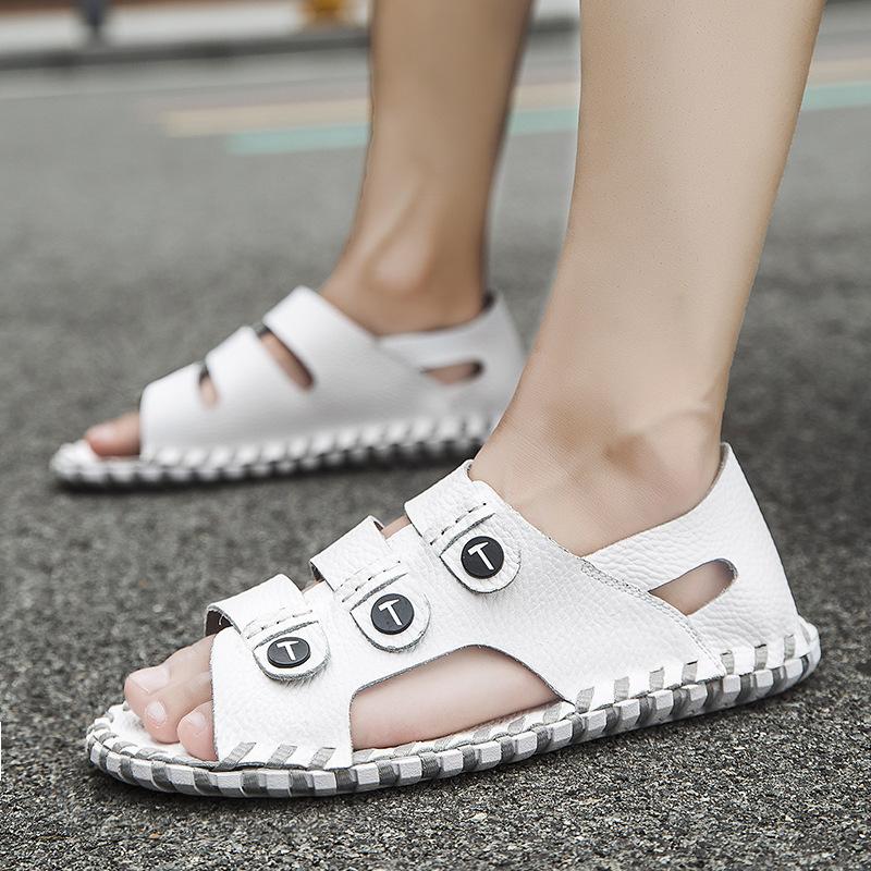 

Мужские сандалии тренд 2024 года лето новые повседневные нескользящие мягкие подошвы римские классные кожаные туфли для вождения уличные тапочки мужские 38 белый