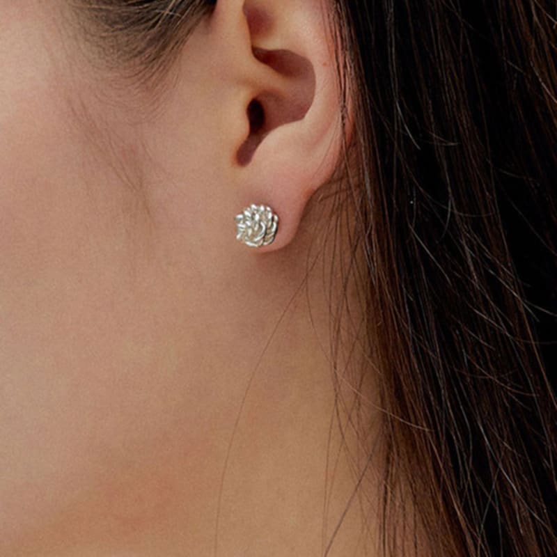 LUMIAH M THREAD BALL EARRINGS