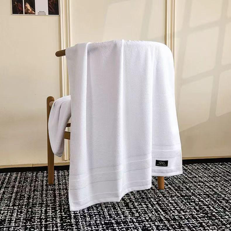 Luxurious Five-Star Hotel Bath Towel: Thick, Absorbent, Enlarged, Pure Cotton for Men & Women (Winter Edition)