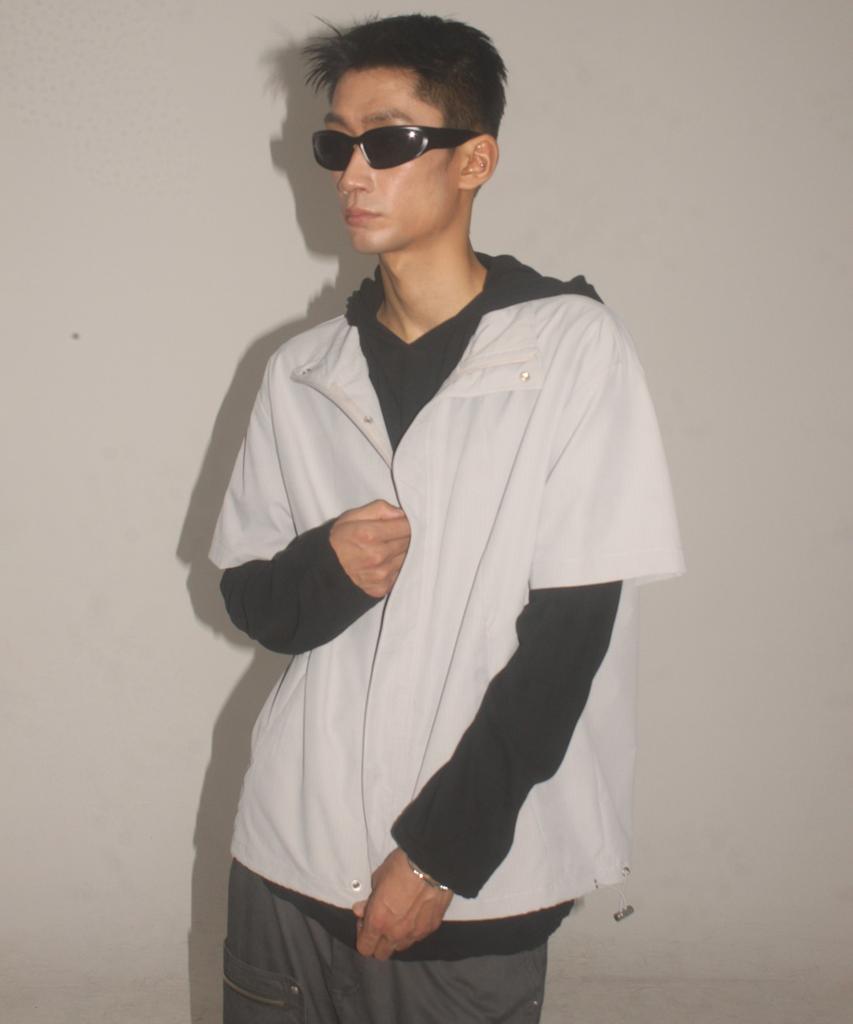 Placestudioman Authentic Light Diagonal Cut Point High-Neck Nylon Windbreaker Short Sleeve Jacket [Gray]
