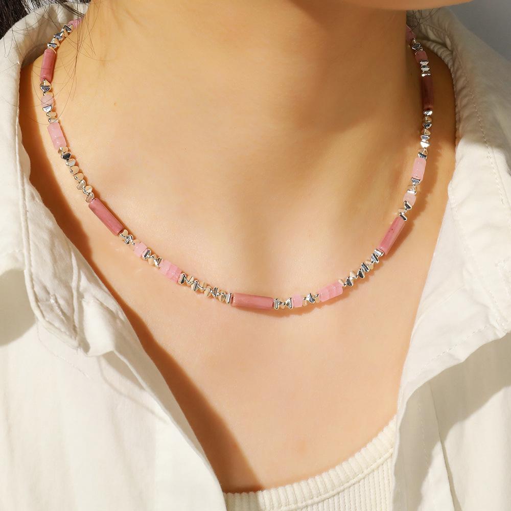 GEMCHIC Women's Irregular Pink Natural Stone Beaded Necklace Geometric Style Fashion Collarbone Chain