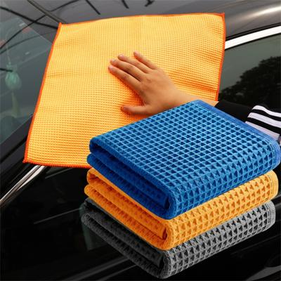 Péče o auto – Houby, hadry a kartáče