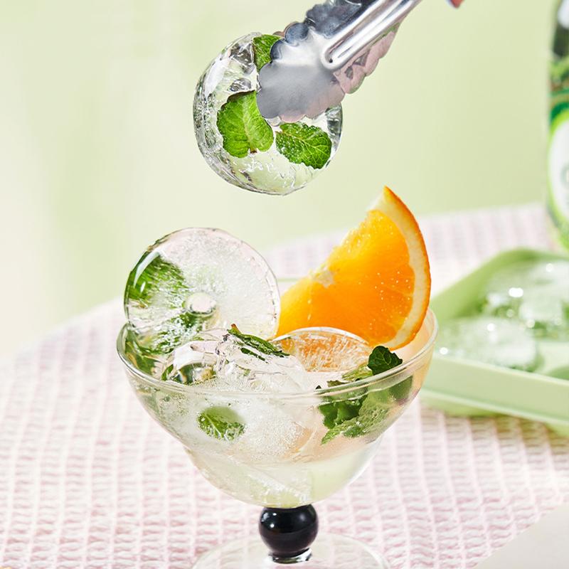 1PC Doughnut Ice Mold Summer Ice Box Green White Donut Mold For Juice Drink Beer Silicone Mold Ice Tray 23.x12x3cm