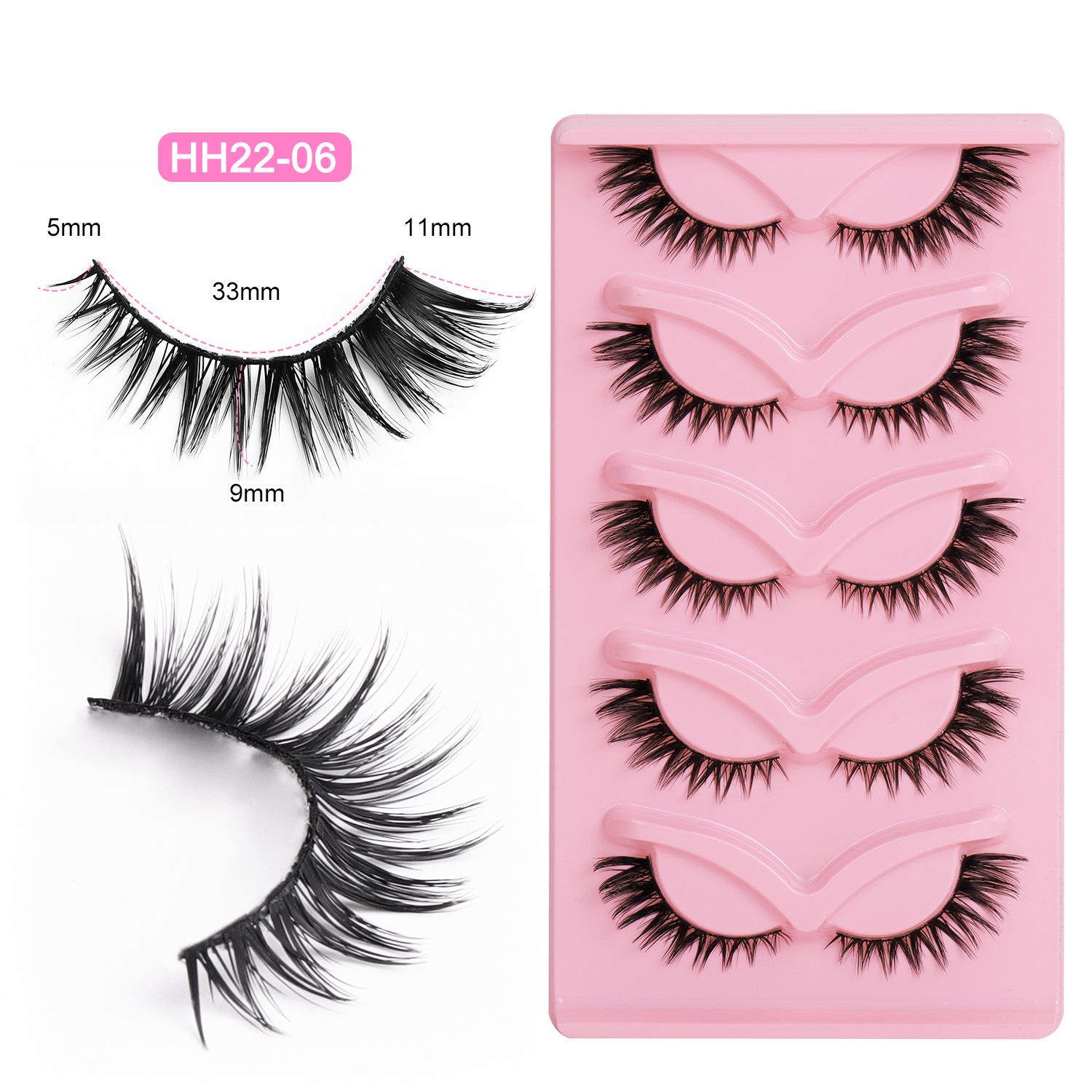 

Накладные ресницы DD Russian Curled - 10 пар густых, натуральных, изогнутых ресниц.