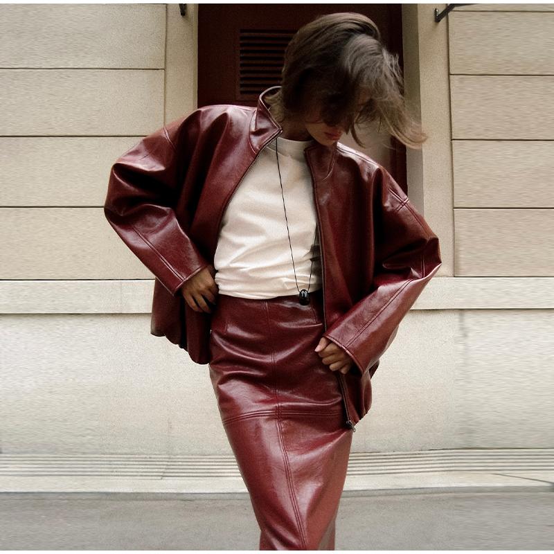 Women Green Stand Collar Leather Jacket Fashion Zipper Long Loose Outerwears Chic 2025 New Autumn Fashion High Street Lady Wear