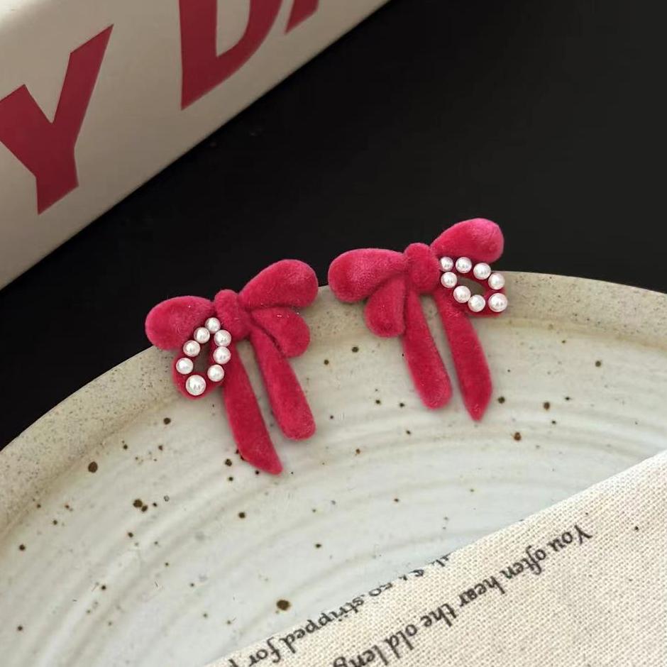 

Gentle Pink Color Velvet Bowknot Earrings for Women Girls Sweet Cute Elegant Imitation Pearl Drop Earrings Jewelry Accessories