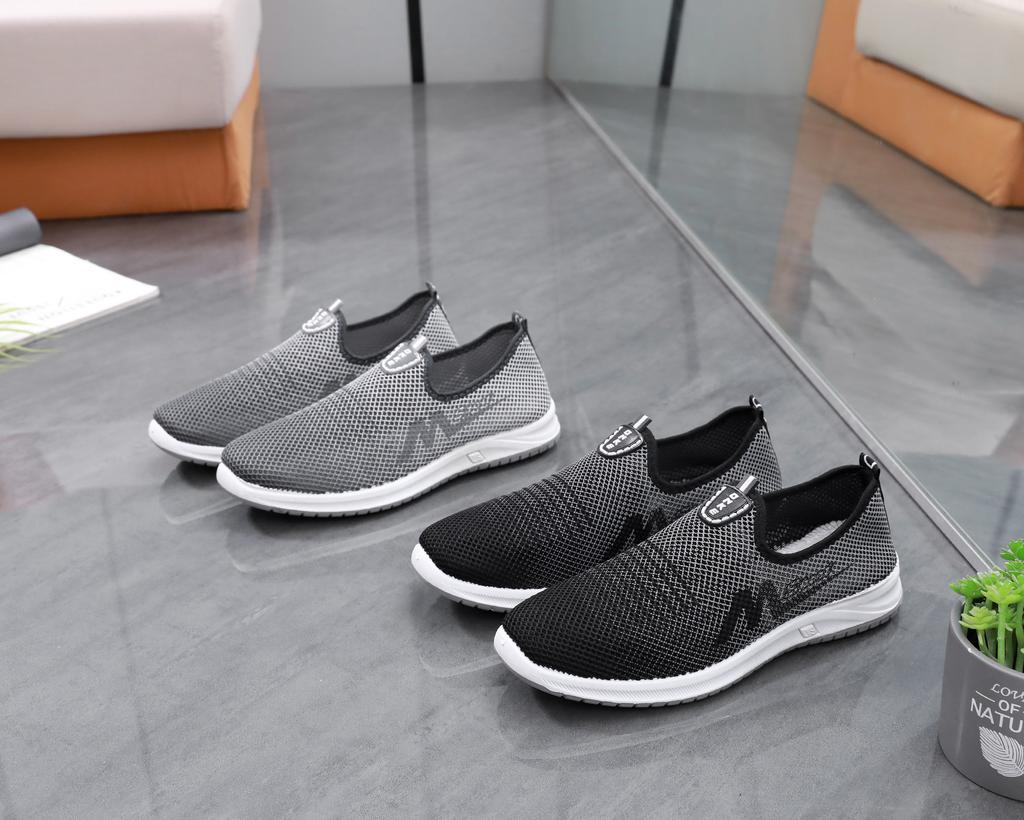 Sommer Mesh Schuhe Herren rutschfeste verschleißfeste Schuhe Mesh Schuhe weiche Sohle atmungsaktive Freizeitschuhe Slipper Herren