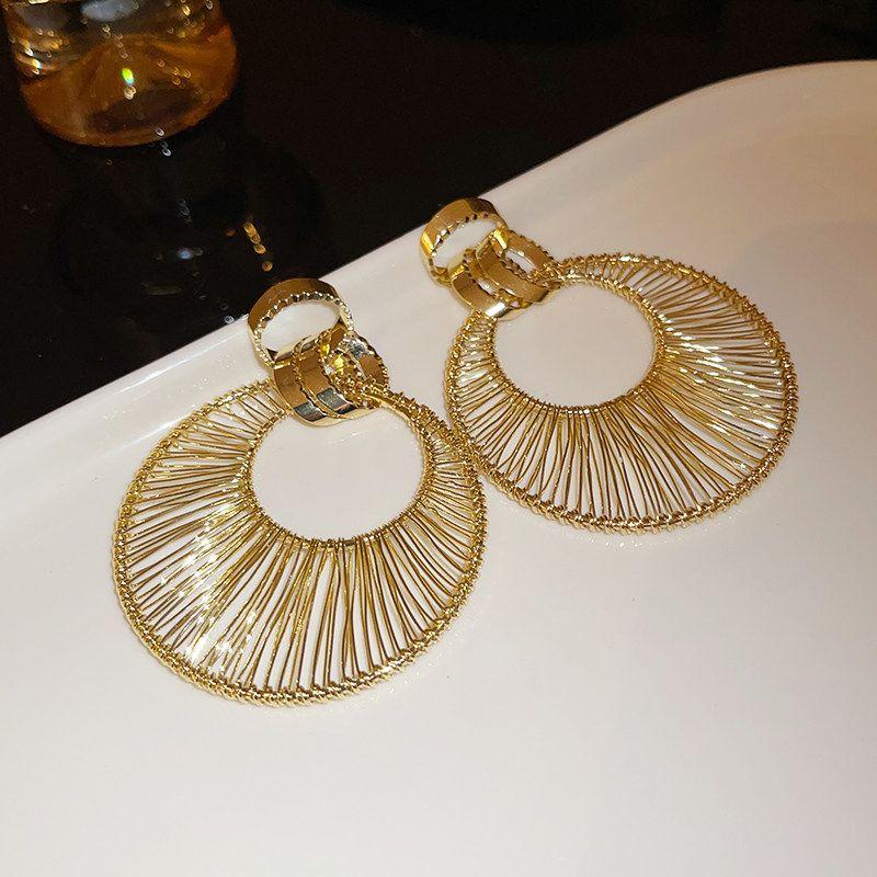 Cool Style Metal Niche Design Unique Female Earrings Gold