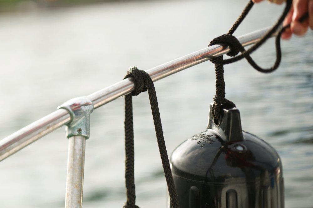 Polyform G Series Fender x 19 G-3 5.5 in.