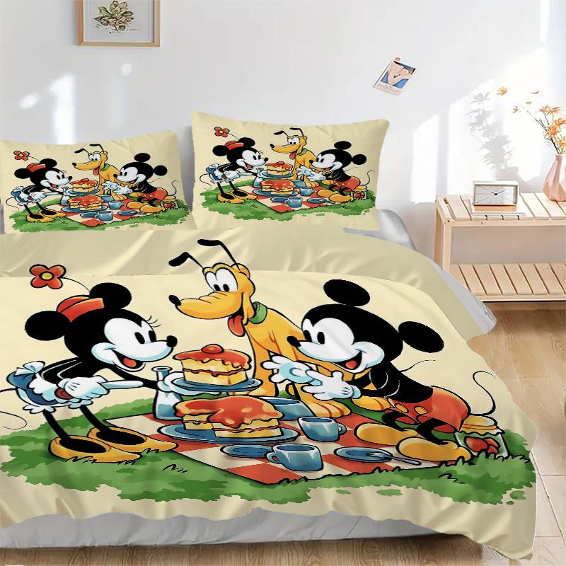 3pcs Mickey and Friends at Picnic Bedding Set Includes 1 Quilt Cover and 2 Pillowcases, Comfortable B060