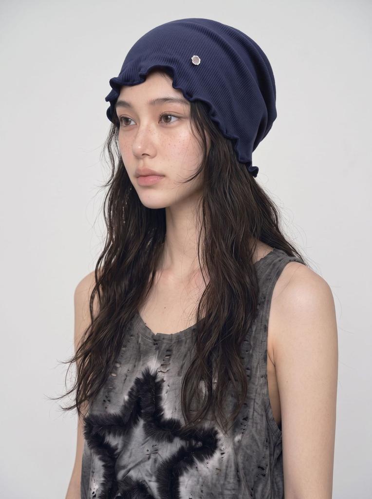 Retro simple and high-end lace button cold hat, warm in autumn and winter, plain knitted stacking hat, small headgear hat