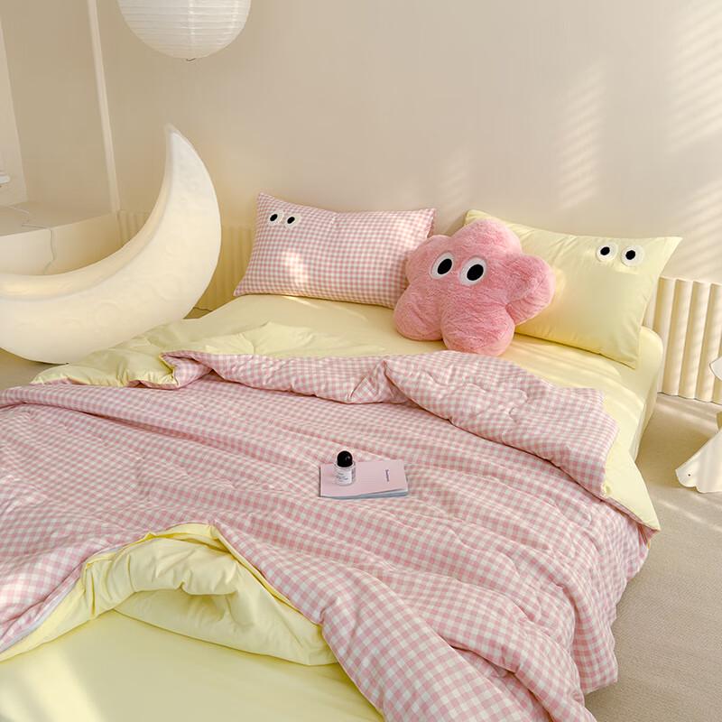 OIMG Summer Quilt Four-Piece Set