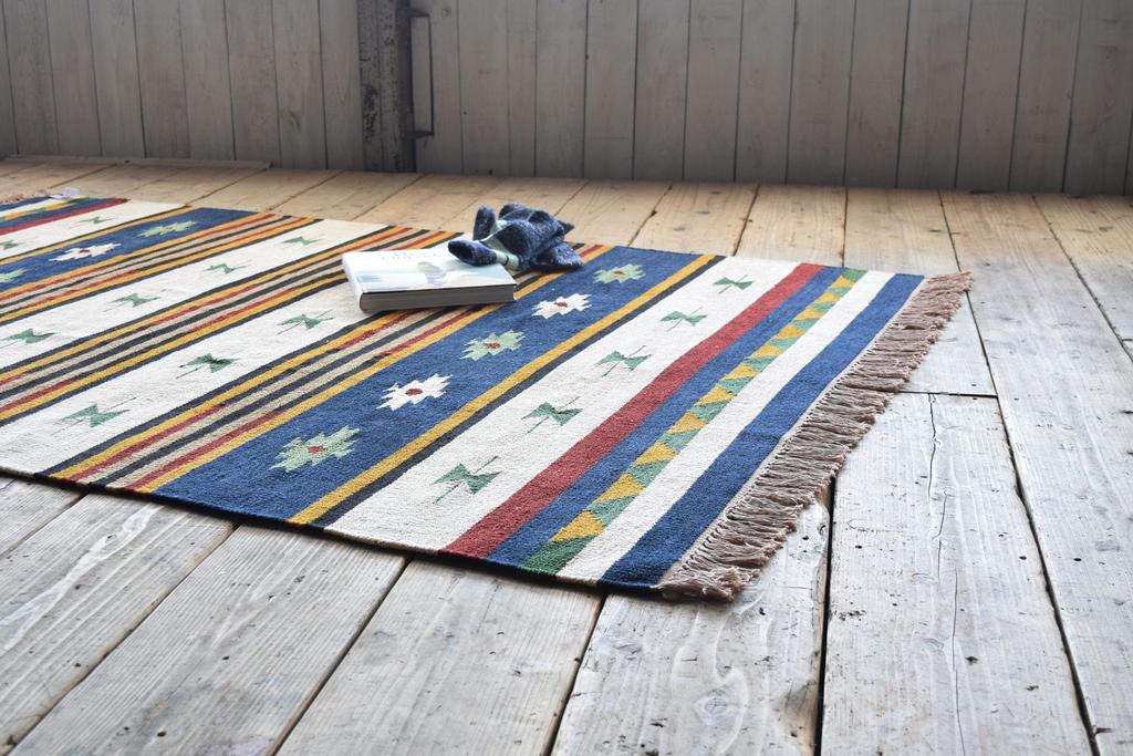 AZUMAYA Kilim Rug