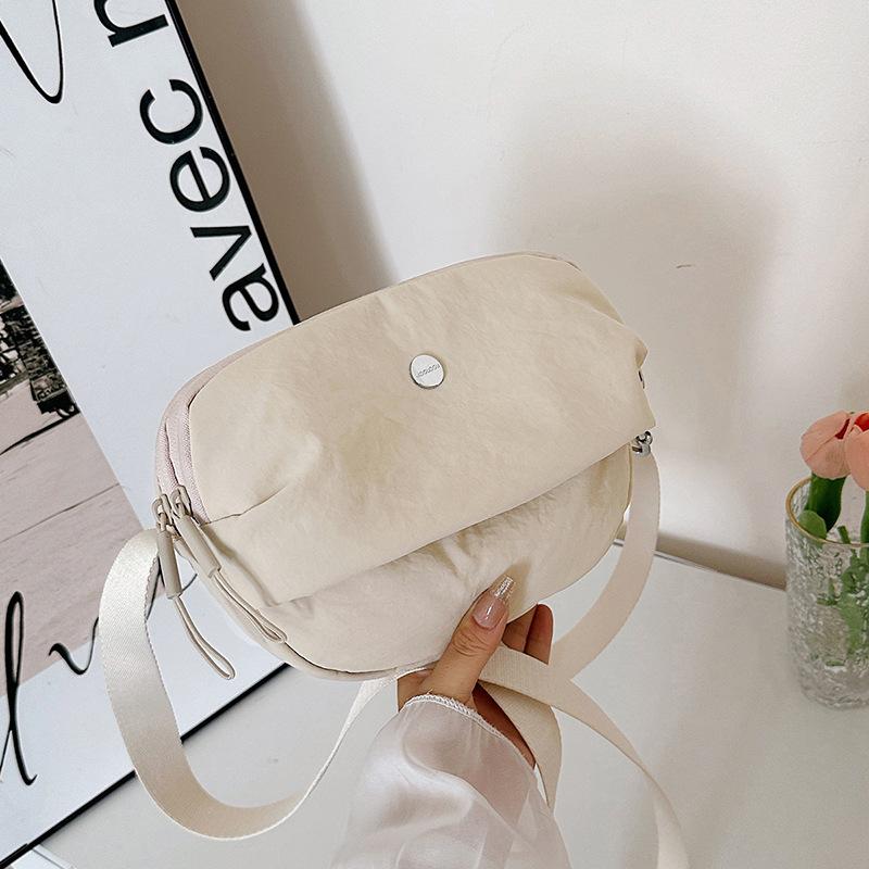 

Сумка через плечо для женщин Большая вместимость Одноплечевая Многослойная Сумка для мобильного телефона Модная Маленькая сумка бежевый