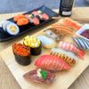 Symulacja 3d Model Sushi Zabawki do gotowania Japońskie jedzenie Sushi z łososiem Kulka ryżowa Symulacja Model jedzenia Rekwizyty wystawowe Brelok Biżuteria
