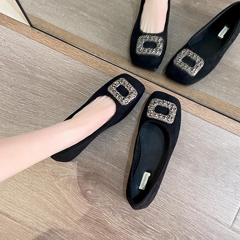 

Туфли-лодочки с квадратным носком и стразами, с мелким вырезом, на низком каблуке, универсальные, с темпераментом страз на одной педали, в стиле маленькой феи, черные на мягкой подошве 35