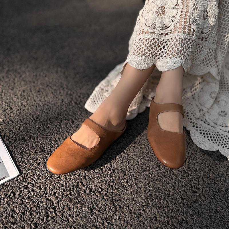 

Johnature Retro Round Toe Genuine Leather Soft Soled Outdoor Slippers Versatile Flat Women s Slip-on Shoes 35 кофейный