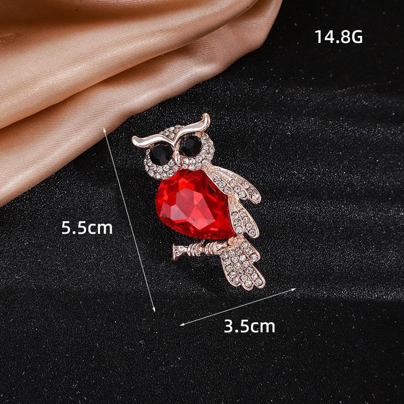 High-End Rose Red Chinese Flower Brooch: Classical Pin for Women's Qipao & Coat Accessories