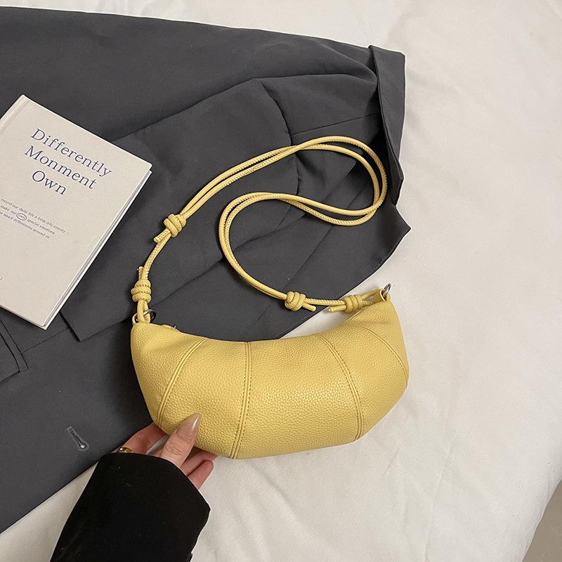French niche bag women's 2025 new high-end shoulder messenger bag popular spring and summer versatile dumpling croissant