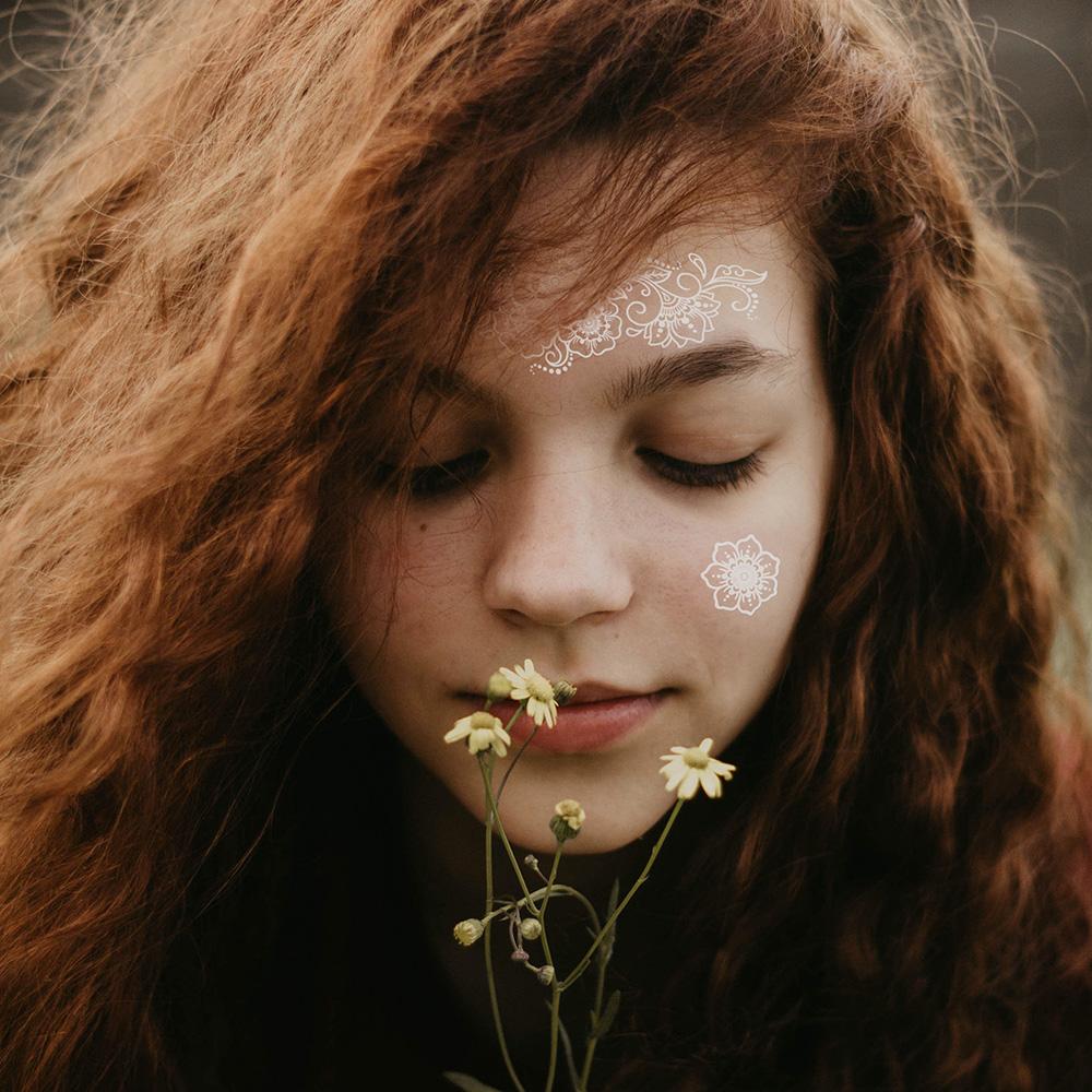 1 foaie de tatuaj temporar cu henna cu mandala albă, rezistentă la apă și durabilă