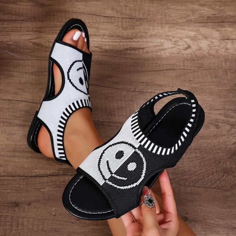 Mode Casual Mode Sommar Färgblock Damskor 2024 Stickade Andningsbara Damers Platta Sandaler Mångsidiga Utomhus Stora Storlekar Sandaler