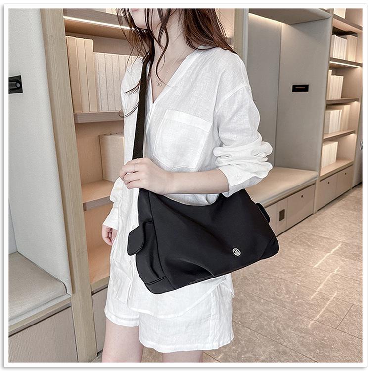 Korean Chic One-Shoulder Nylon Crossbody Bag - Large Capacity, Stylish Design for Women