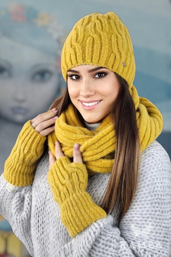 Gizma Fluffy Hat and Snood Set Olive Color