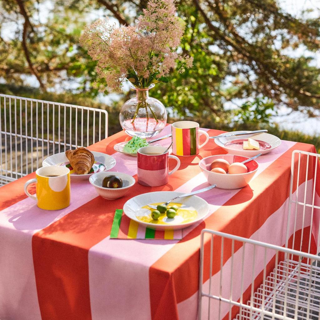 [Officially Imported] Arabia Vucco Mug, Pink/Red, Approx. 0.35L Capacity