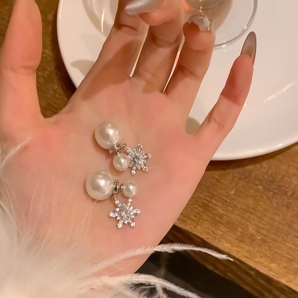 Christmas Snowflake Pearl Earrings Elegant Pearl & Rhinestone Earrings Gift for Birthdays and Festivals