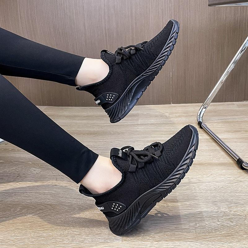 

Flying woven mesh sneakers women s shoes spring and summer 2025 new breathable versatile casual lightweight soft-soled running shoes 35