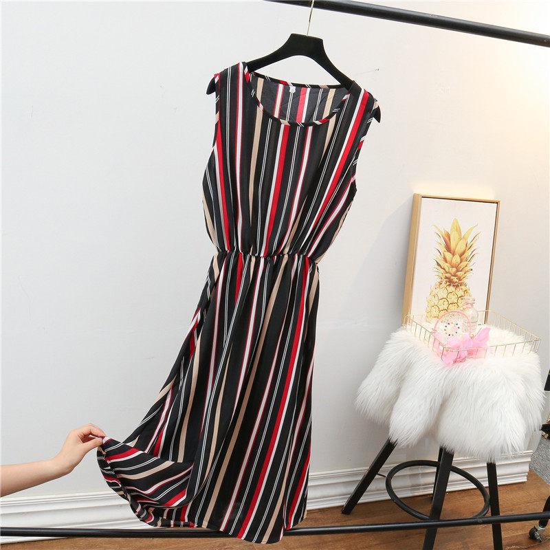 Stylish Striped Sleeveless Dress for Middle-aged & Elderly Women, Mid-length, Loose Fit, Slimming & Versatile Design