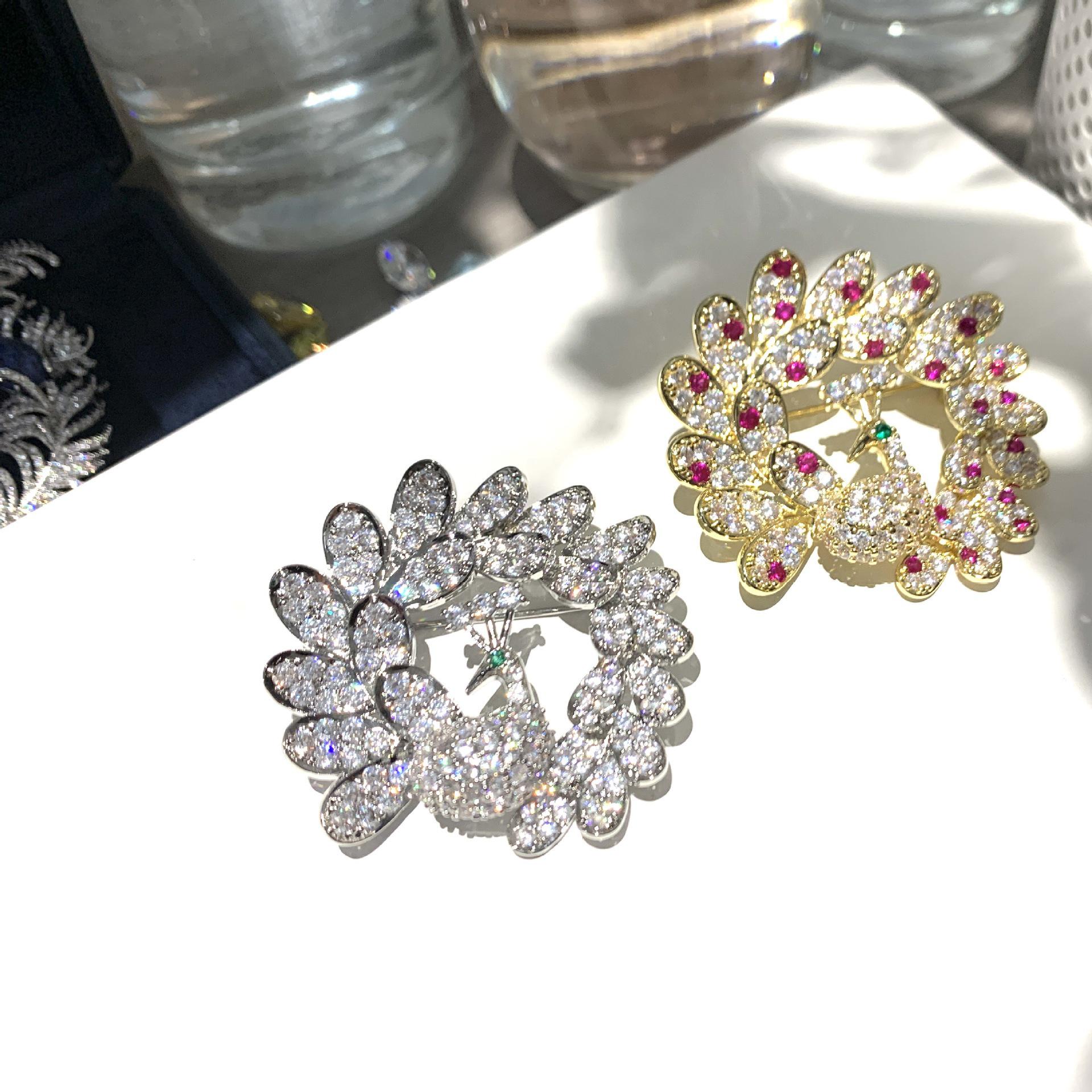 Exquisite Peacock Brooch: Classic Style Zircon Phoenix Corsage