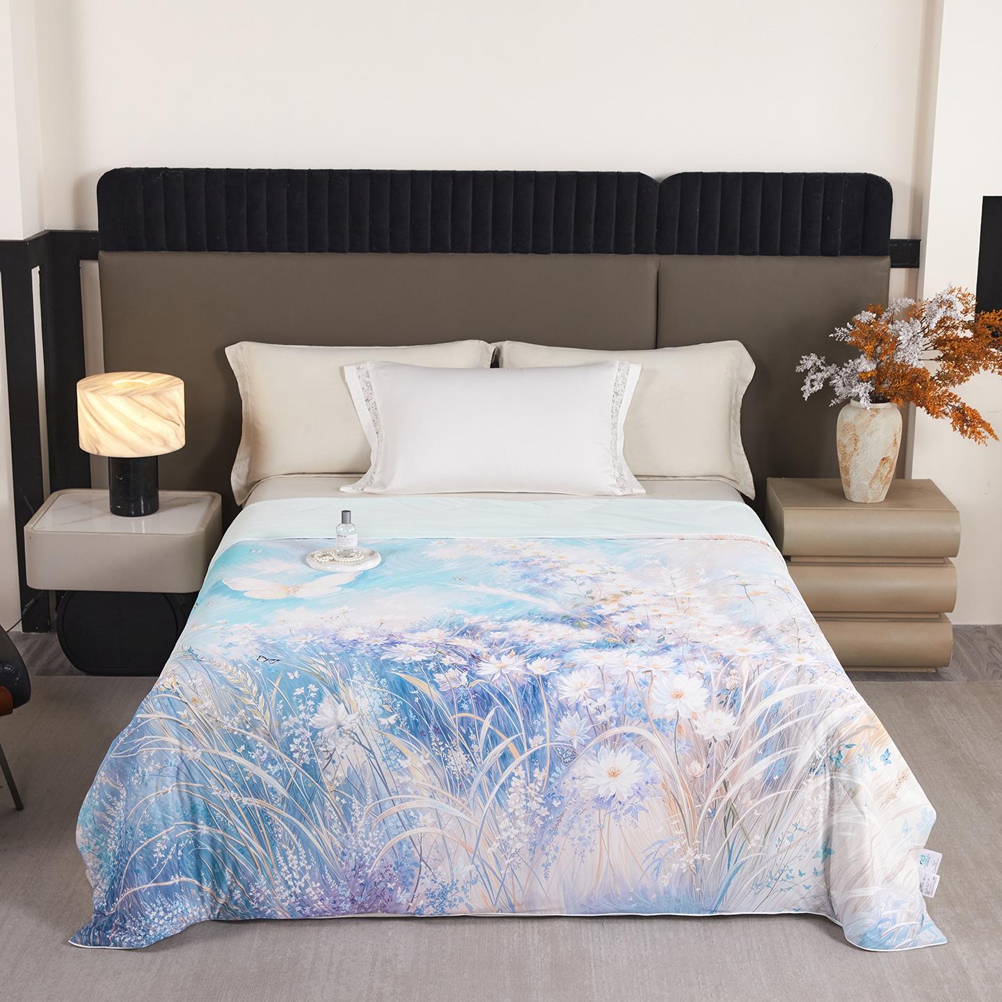Luxurious Hyaluronic Acid Cooling Quilt - Ice Silk Skin-Beautifying Summer Bedding 150x200cm-Single Quilt