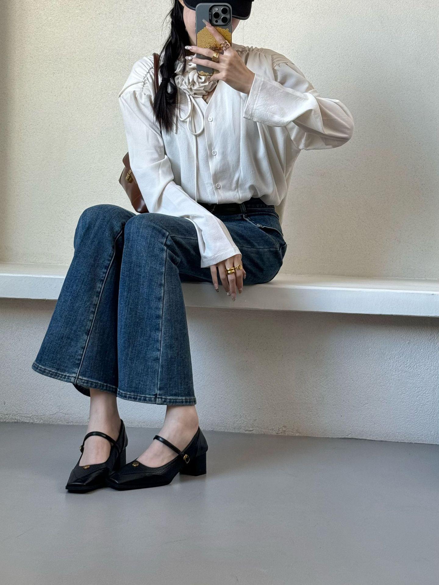 

Camellia retro single shoes women s thick heels are not tired of feet Korean version niche high heels woven high-end shoes women s versatile 35