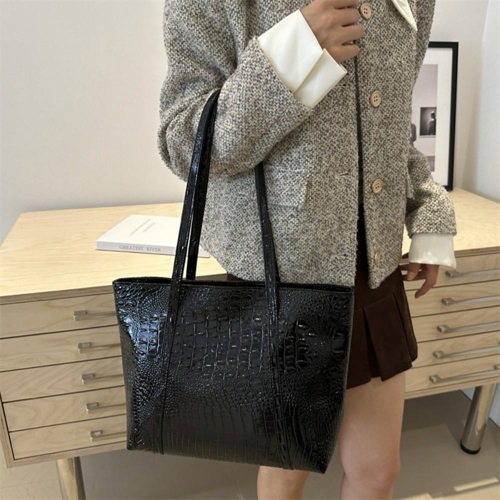PU Leather Women Handbag Large Capacity Crocodile Pattern Female Shoulder Bag Luxury Commuting Armpit Tote Bag Ladies